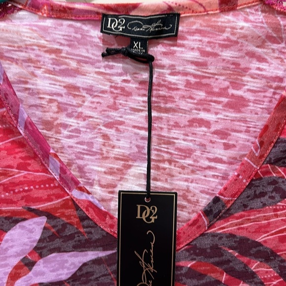 NWT DG2, HSN brand blouse. Size xl. Pit 24”. Length 25”. - Picture 4 of 4